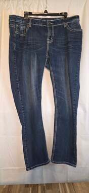 Bongo Plus Women's Straight Leg Jeans Dark Wash Contrast Stitch Size 18W